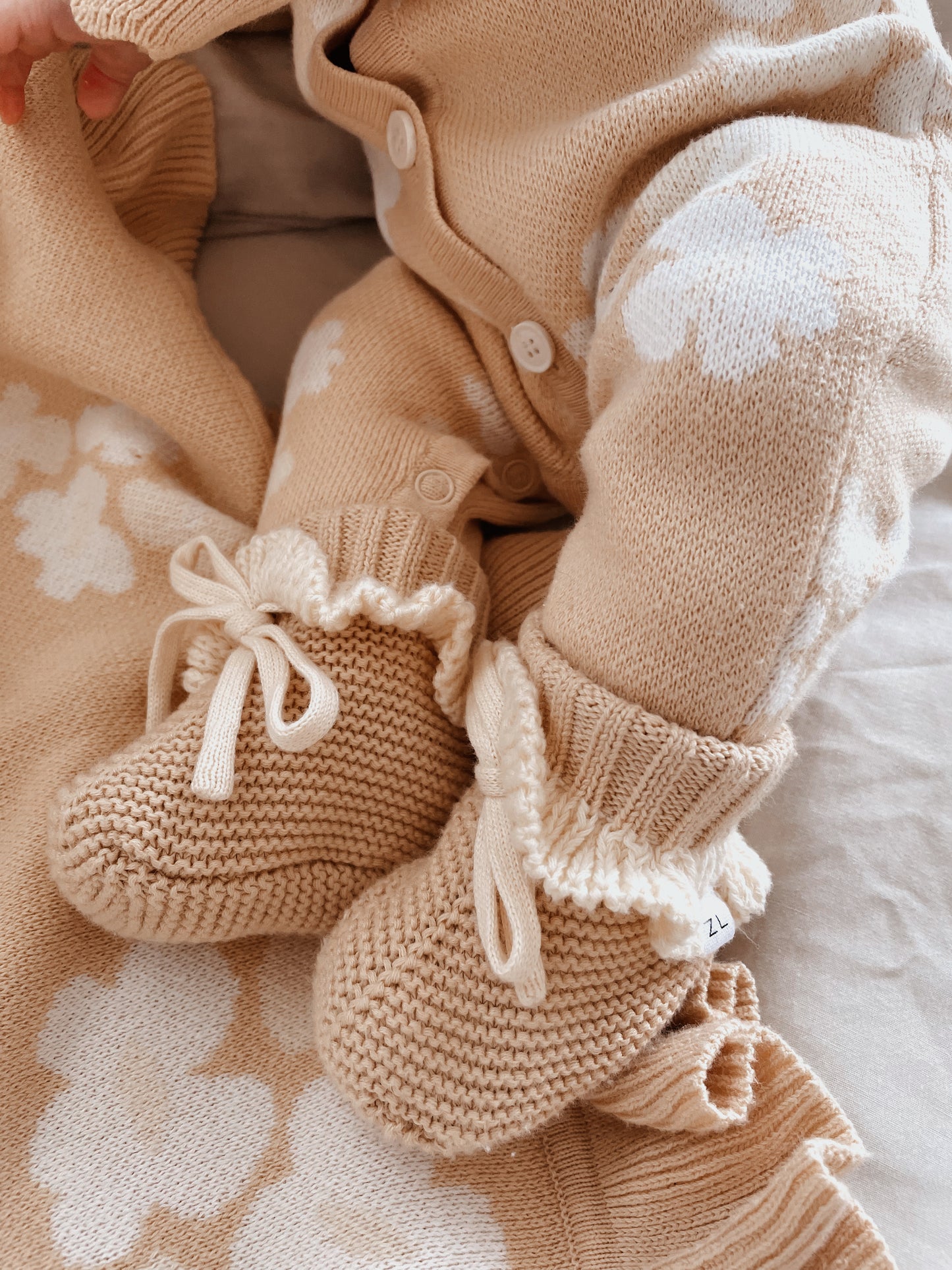 By Ziggy Lou - 100% cotton baby clothing. Featuring  mango frill booties.