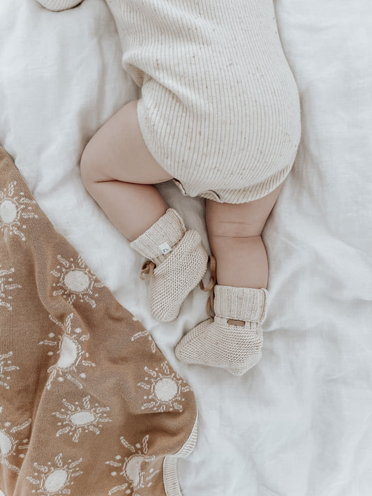 By Ziggy Lou - 100% cotton baby clothing. Featuring biscotti fleck booties.