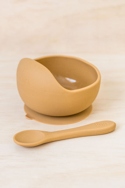 Baby silicone suction bowl and spoon set by Kiin.